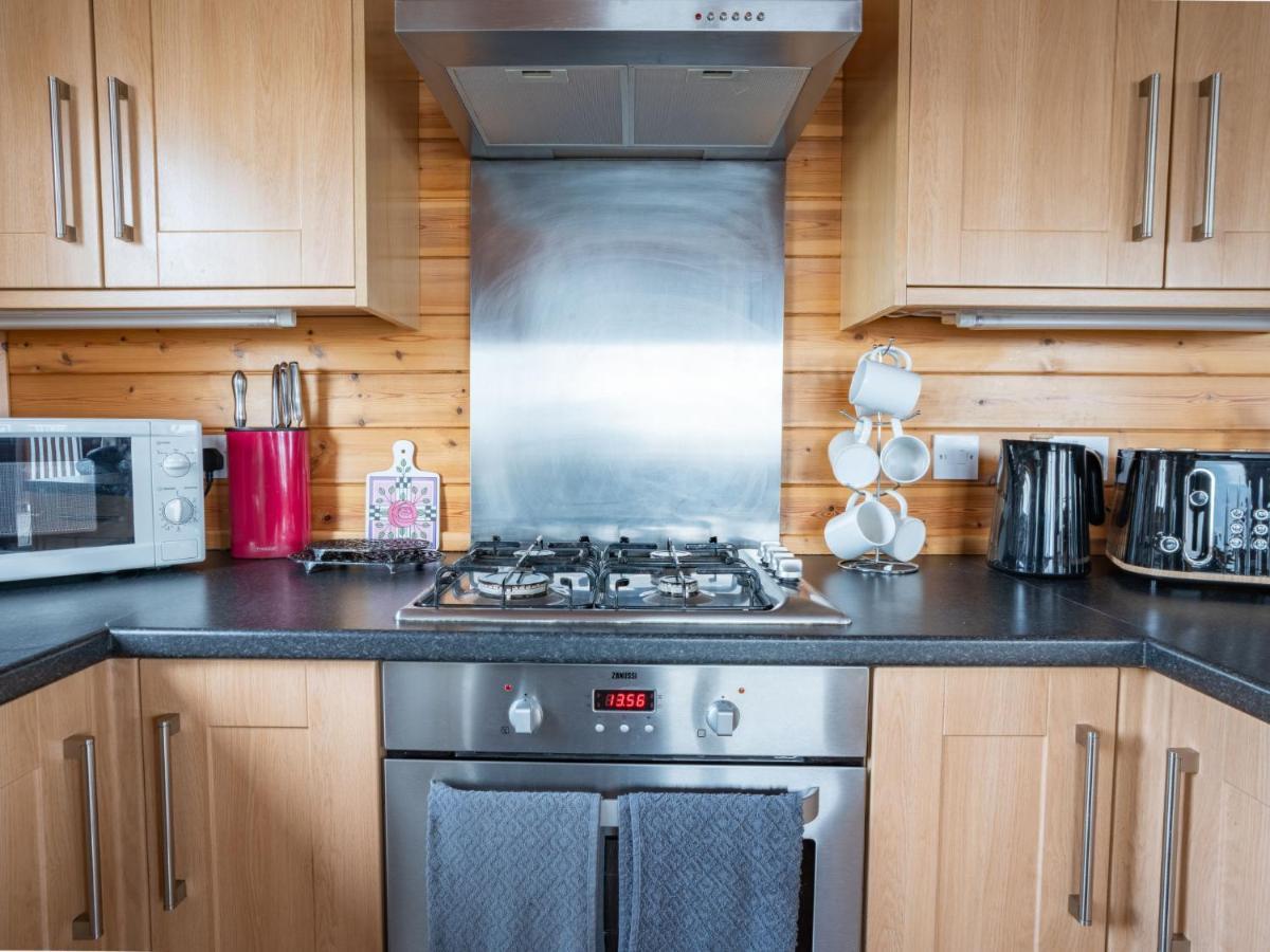 Chalet Loch Leven Lodge 12 By Interhome Kinross Exterior foto