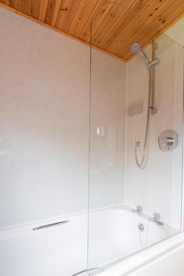 Chalet Loch Leven Lodge 12 By Interhome Kinross Exterior foto